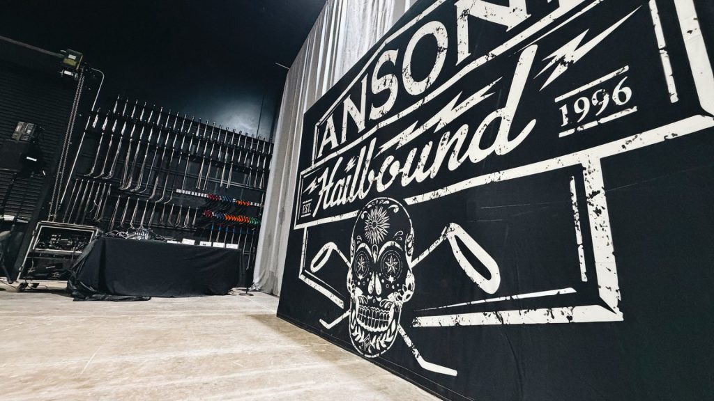 ANSON PDR佈景牆非常壯觀