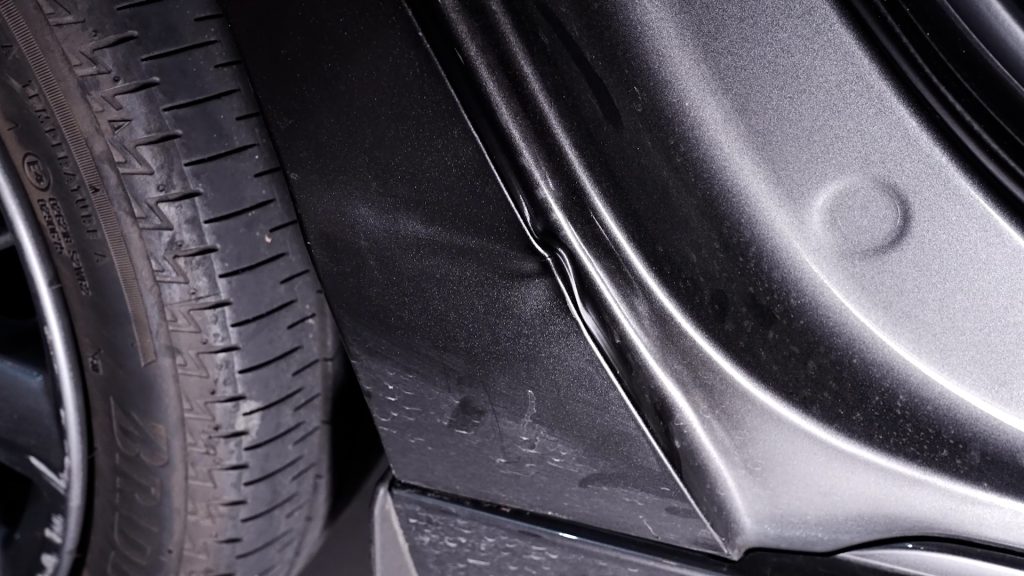 Mazda 3 後葉子板免烤漆凹痕修復