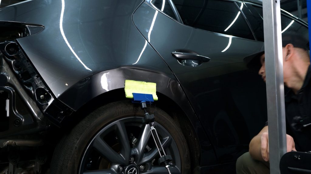 使用Black Plague的黃色拉帶進行下拉的力量