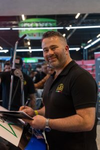 Martin Sadler (UK):來自英國的資深專家。